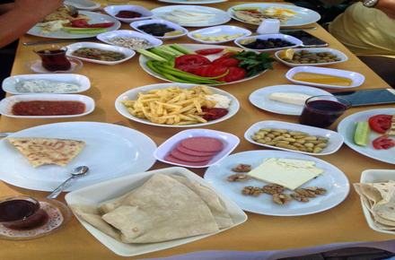 Edirne'de Kahvaltı Yapılacak En Güzel Yerler Nerelerdir?